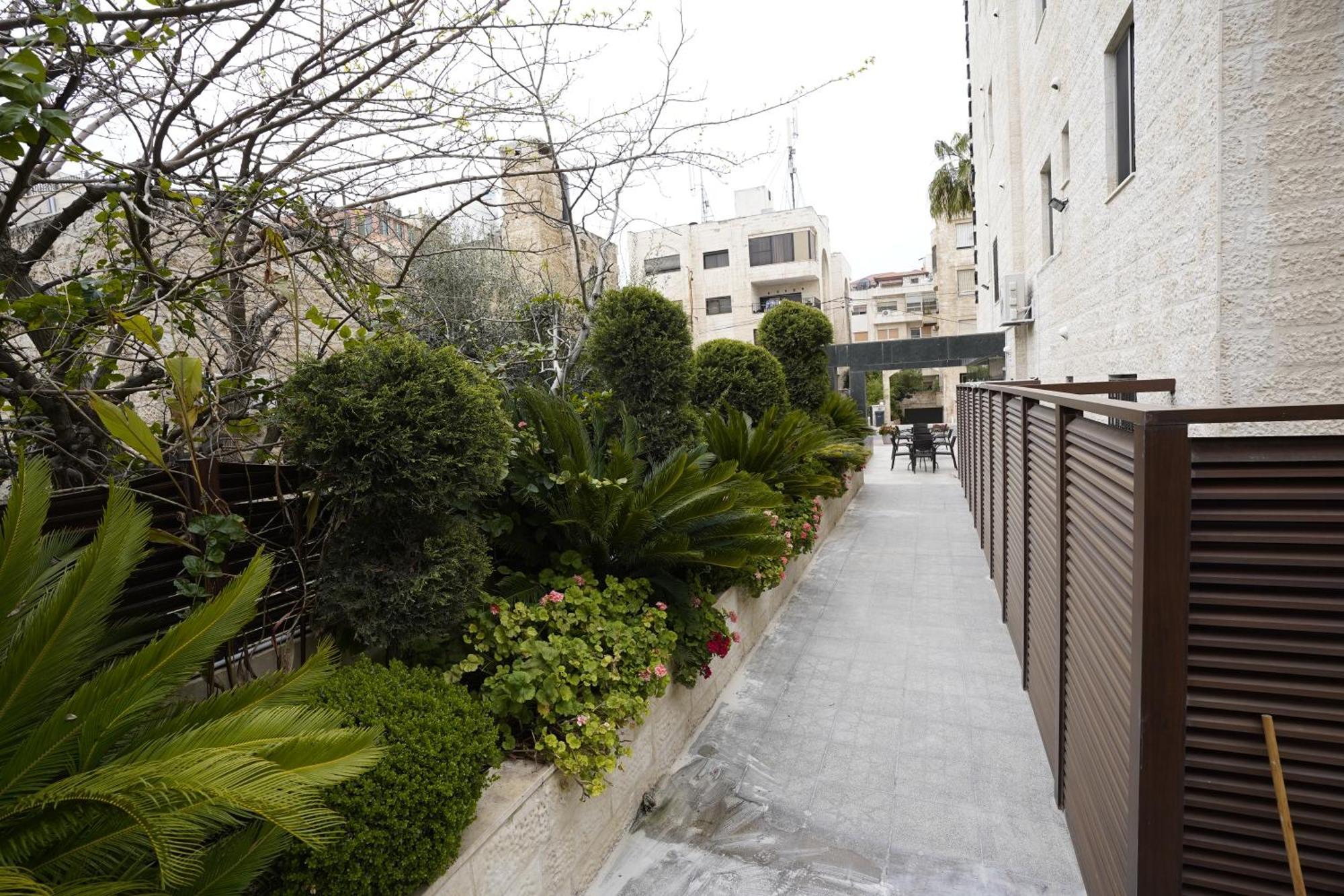 Naylover Hotel Suites Amman Zewnętrze zdjęcie