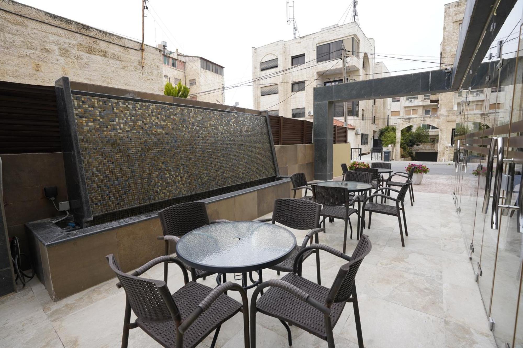 Naylover Hotel Suites Amman Zewnętrze zdjęcie