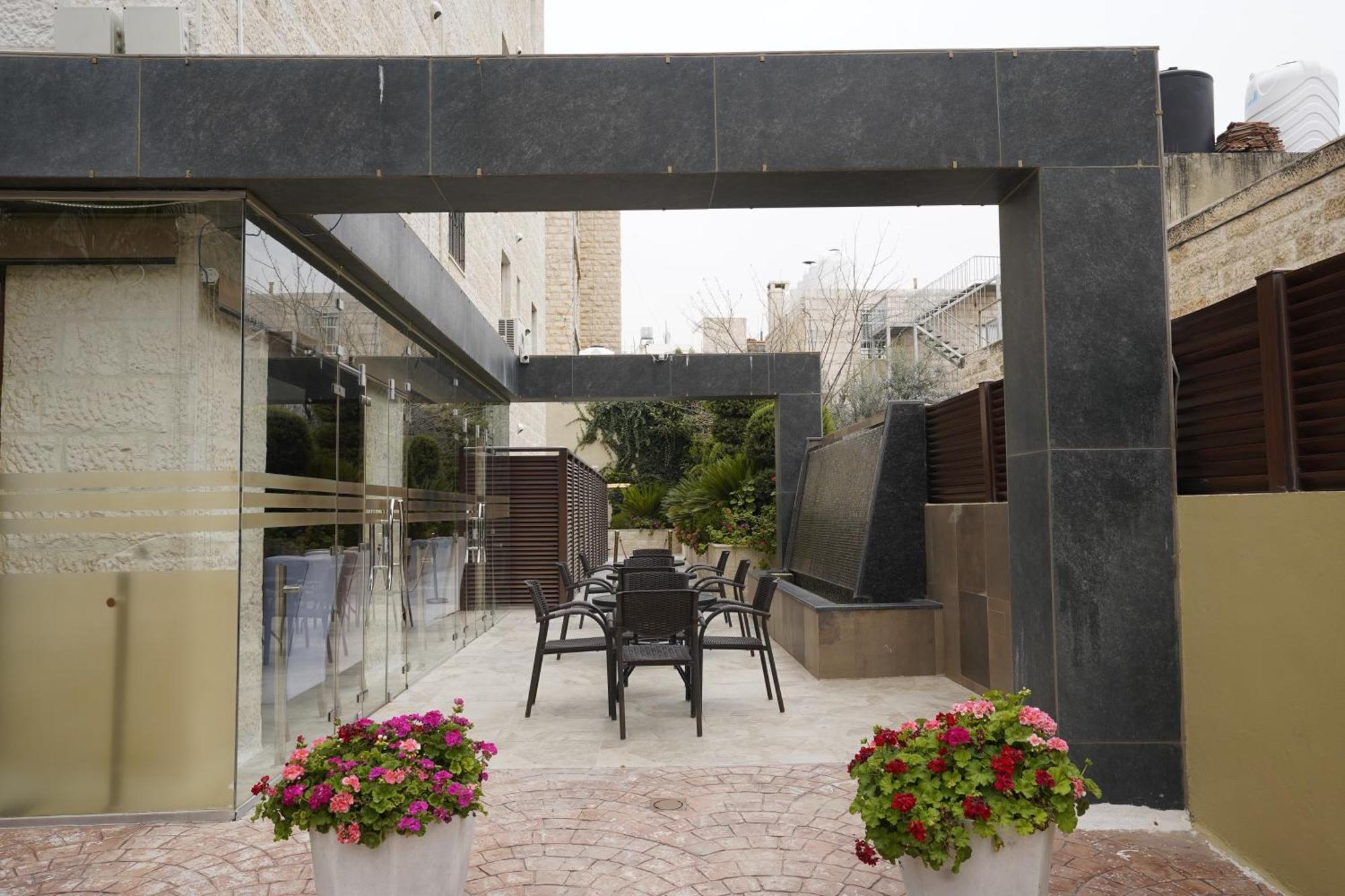 Naylover Hotel Suites Amman Zewnętrze zdjęcie