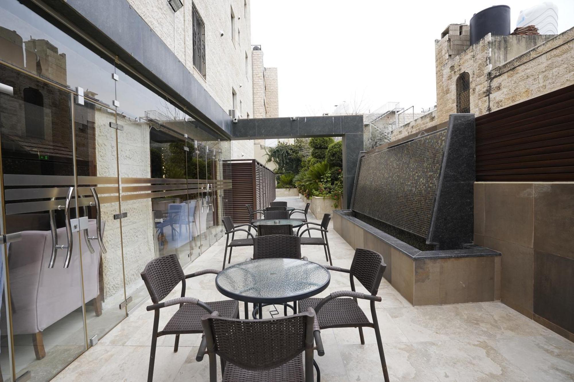 Naylover Hotel Suites Amman Zewnętrze zdjęcie